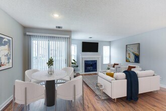 The Lakes of Schaumburg Apartment Homes in Schaumburg, IL - Building Photo - Building Photo