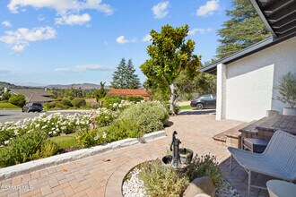 1646 Folkestone Ter in Westlake Village, CA - Building Photo - Building Photo