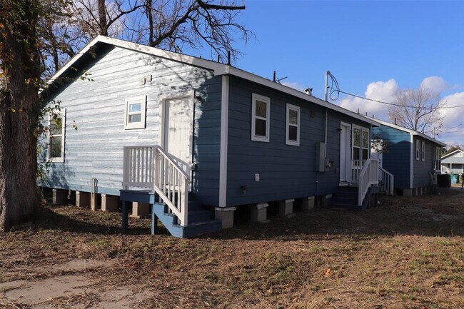 7608 E Magnolia St-Unit -B in Houston, TX - Building Photo - Building Photo