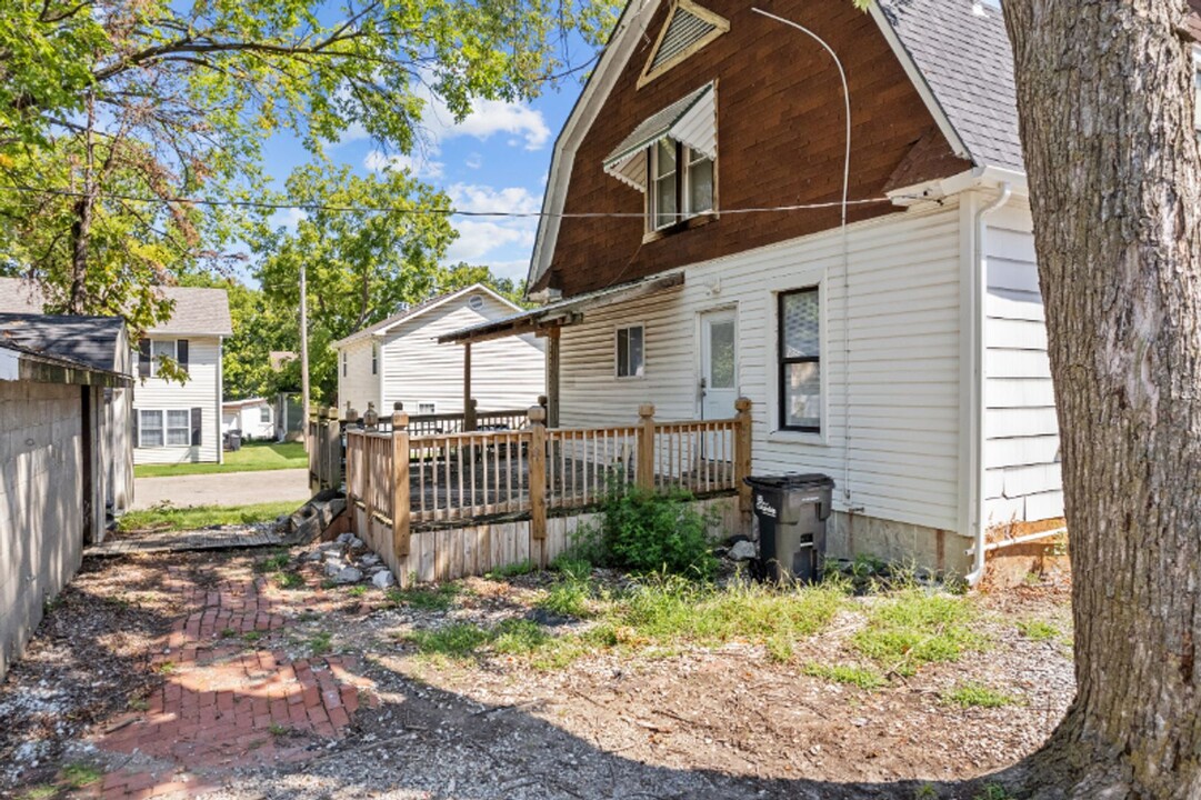 309 N William St in Columbia, MO - Building Photo