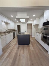 10527 Sandpiper Ln in Dallas, TX - Building Photo - Building Photo