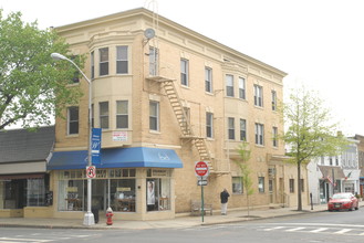 100 E Broad St in Westfield, NJ - Building Photo - Building Photo