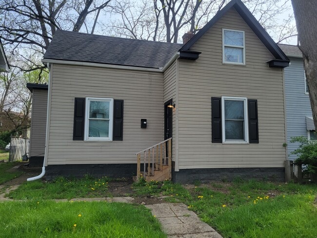 property at 370 Clarendon Ave