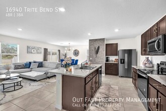 16940 Trite Bend St in Wimauma, FL - Building Photo - Building Photo
