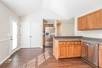 634 Woodland Hills Dr in La Vergne, TN - Building Photo - Building Photo