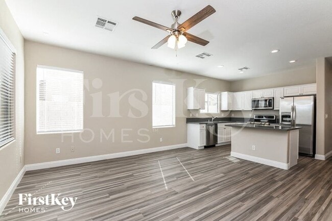 934 E Shady Charmer Ave in Henderson, NV - Building Photo - Building Photo