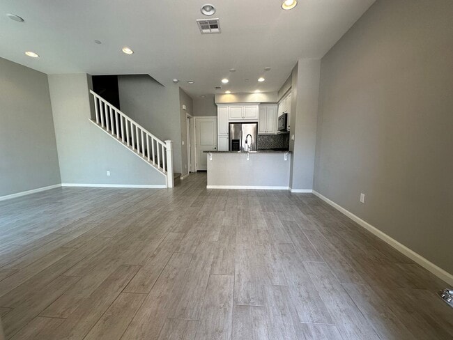 property at 44110 Calle Luz