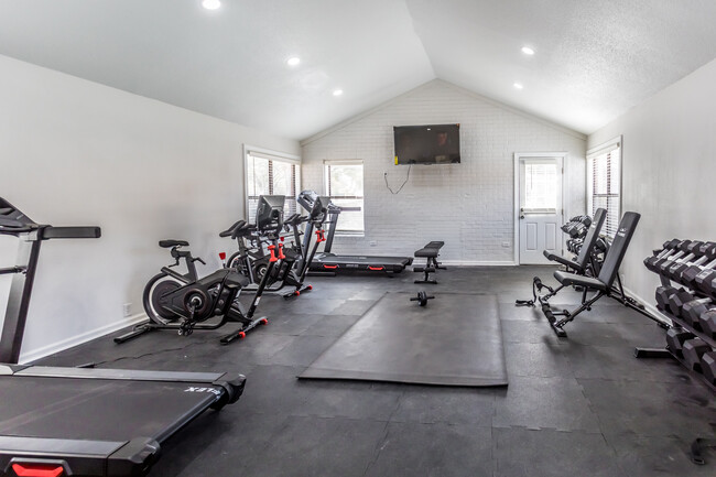 The Bowery Apartments in Memphis, TN - Building Photo - Interior Photo