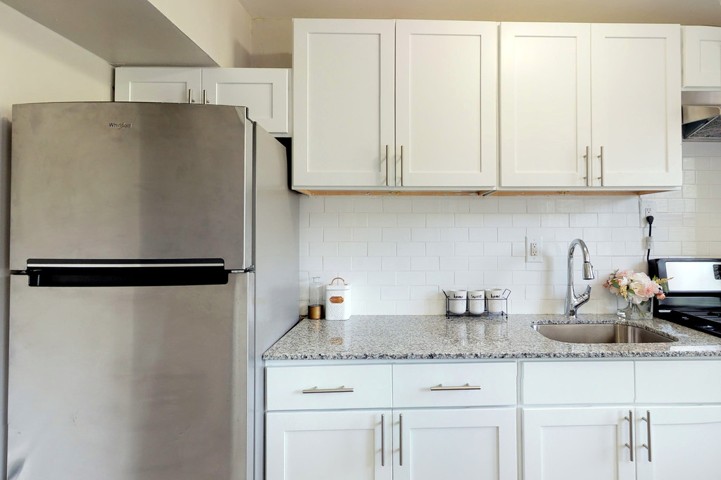 Wayne Gardens Apartments in Collingswood, NJ