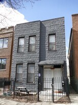 834 N Mozart St in Chicago, IL - Building Photo