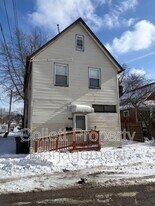 3893 W 23rd St in Cleveland, OH - Building Photo