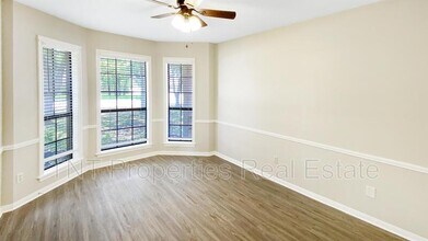 2901 Pueblo Ct S in College Station, TX - Foto de edificio - Building Photo