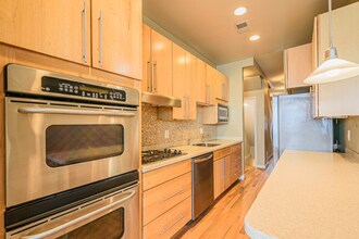 611 Otis Pl NW in Washington, DC - Building Photo - Building Photo