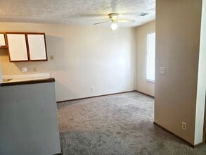 4857 Marshall Dr in Omaha, NE - Building Photo - Building Photo