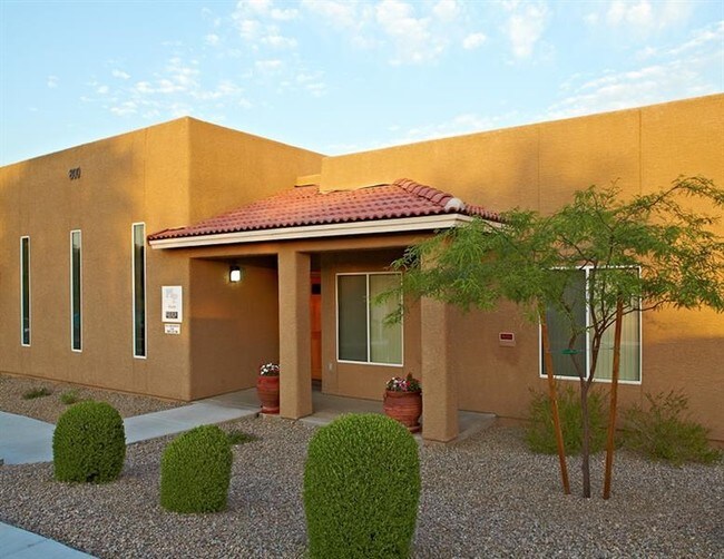 Mountain Pointe Apartments in Nogales, AZ - Foto de edificio - Building Photo