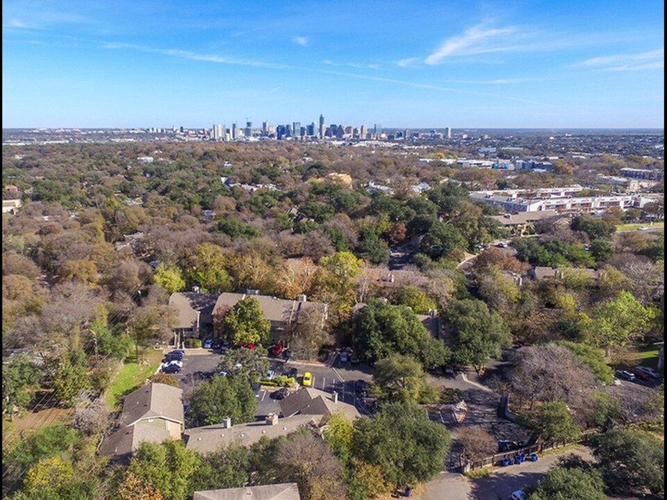 Bartons Mill Apartments in Austin, TX - Foto de edificio