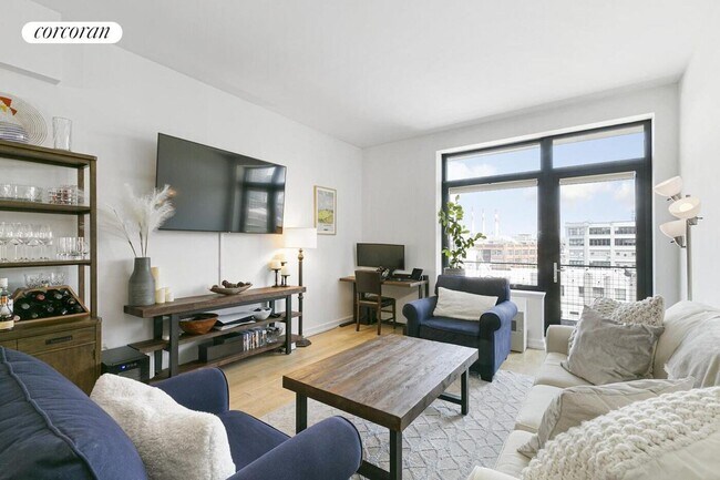 21-45-45 44th Dr in Queens, NY - Building Photo - Building Photo