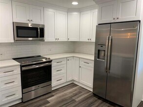 604 Serramonte Dr in Marietta, GA - Building Photo - Building Photo