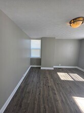 702 W Main St, Unit A in Hebron, OH - Building Photo - Building Photo