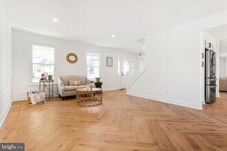 15162 Wayside Rd in Philadelphia, PA - Building Photo - Building Photo