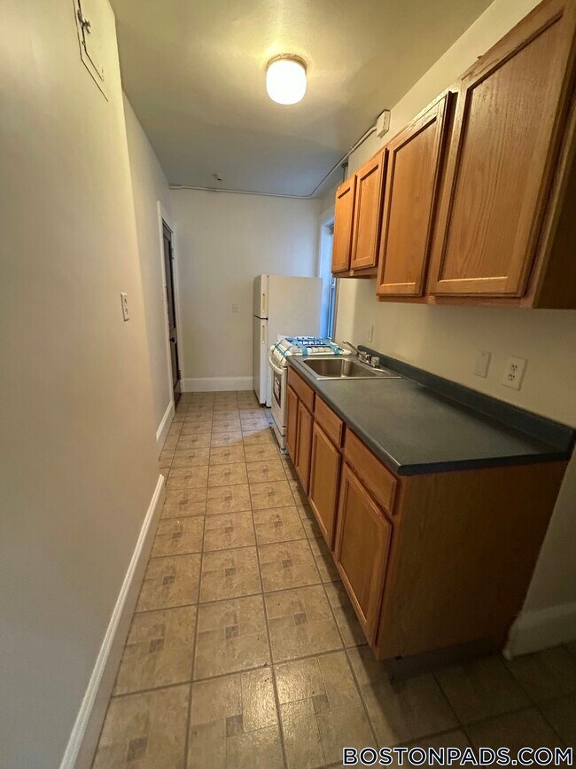 157 Summer St in Somerville, MA - Building Photo - Building Photo