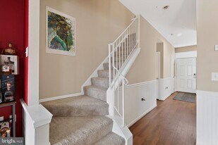 1221 Rockland Ct in Crofton, MD - Building Photo