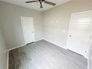 2109 Davenport St, Unit 1 in Weslaco, TX - Building Photo - Building Photo