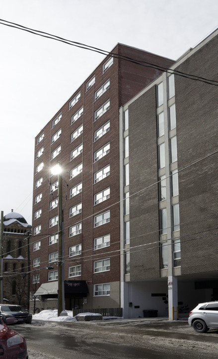 335 Cooper St. – The Carillon in Ottawa, ON - Building Photo