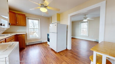 31-33 Washington St in Athens, NY - Building Photo - Building Photo