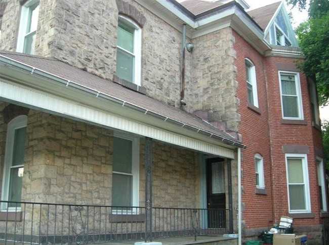 1525 Perkiomen Ave in Reading, PA - Building Photo - Building Photo