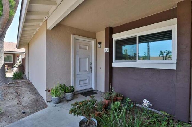 3590 Arey Dr in San Diego, CA - Building Photo - Building Photo