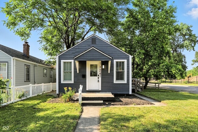 property at 1324 E 9th St