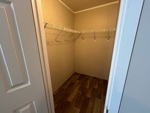 457 Montana in Belleville, MI - Building Photo - Building Photo