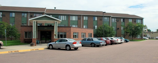 Western Heights Apartments in Sioux Falls, SD - Foto de edificio