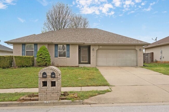 property at 841 S Hazelnut Ave