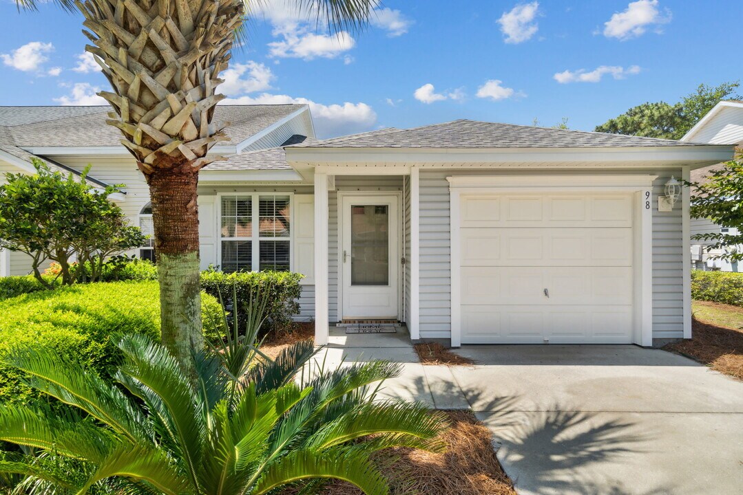 98 Park Pl in Panama City Beach, FL - Building Photo