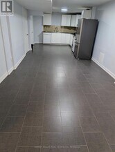 49 Beatrice Way in Vaughan, ON - Building Photo - Building Photo