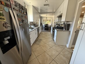 10625 Dempsey Ave in Granada Hills, CA - Building Photo - Building Photo