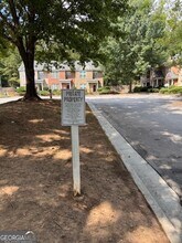 2026 Austin Park Cir in Decatur, GA - Foto de edificio - Building Photo