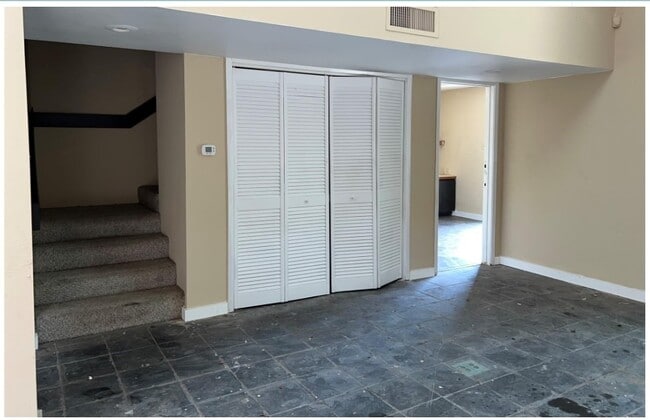 property at 4560 Bellaire Blvd