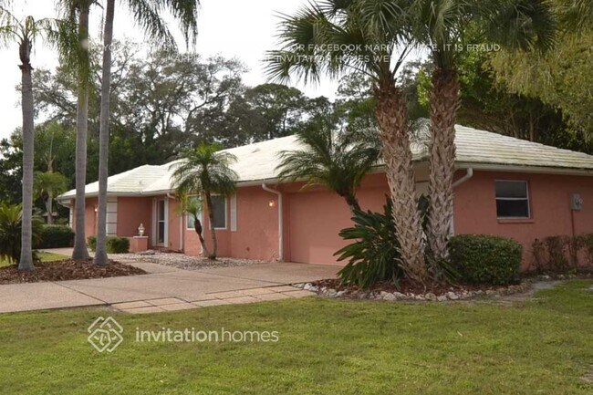 4227 Dryden Cir in Sarasota, FL - Building Photo - Building Photo