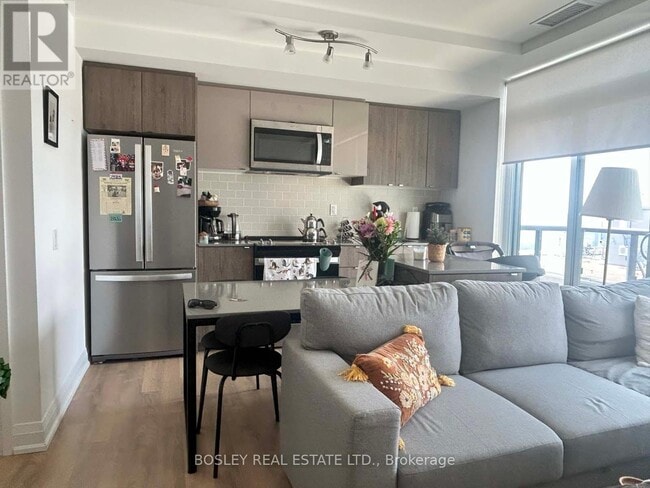 property at 1461-1461 Lawrence Ave W