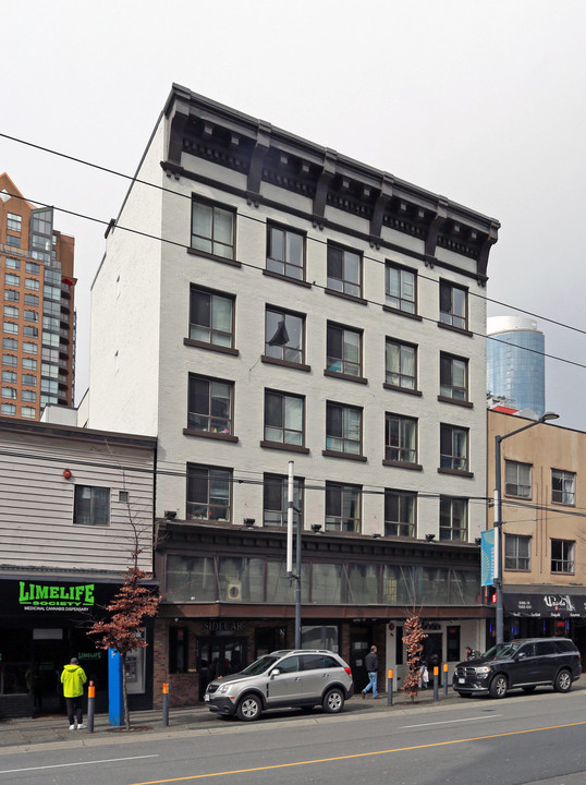 1159-1163 Granville St in Vancouver, BC - Building Photo