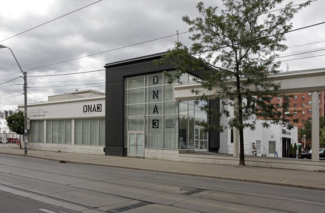 DNA 3 Lofts in Toronto, ON - Building Photo