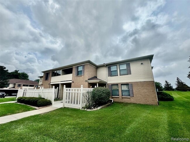 property at 19536 Northridge Dr