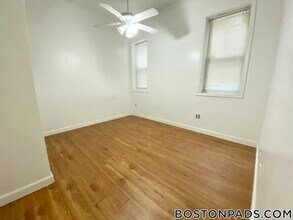 26 Hemenway St, Unit B1 in Boston, MA - Foto de edificio - Building Photo