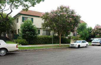 620 E Santa Anita Ave in Burbank, CA - Building Photo - Building Photo