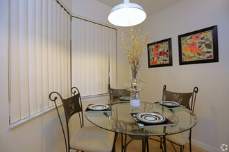 Tennis Towers Apartments in West Palm Beach, FL - Building Photo - Building Photo