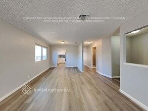 1101 Woodridge Dr in Vacaville, CA - Building Photo - Building Photo