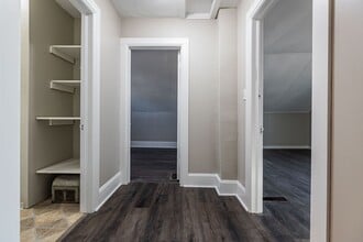 1214 Kane St in La crosse, WI - Building Photo - Building Photo